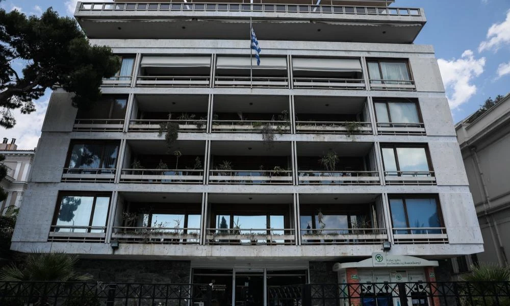 Τρίτο πρόσωπο στην υπόθεση κοινοποίησης των email αποδήμων
